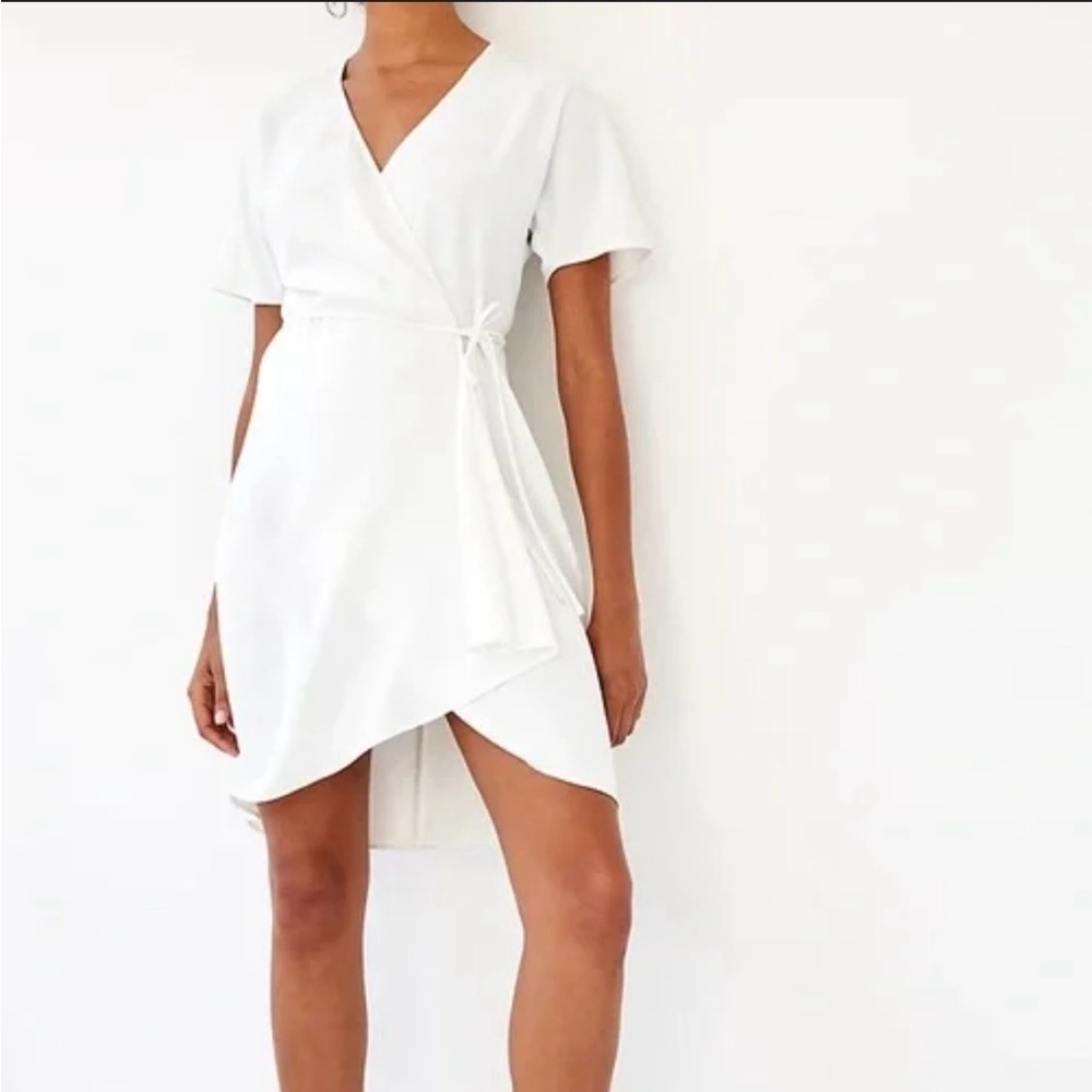 Aritiza Babaton Wallace Dress in White. Size XXS